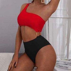 New!! One shoulder one piece swimsuit